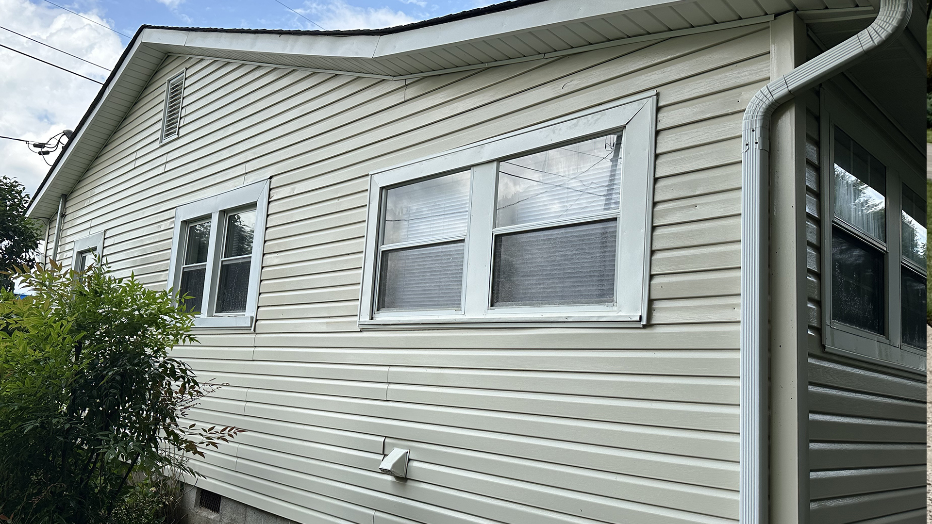 Surge Pressure Washing - House Siding Pressure Washing After Cleaning